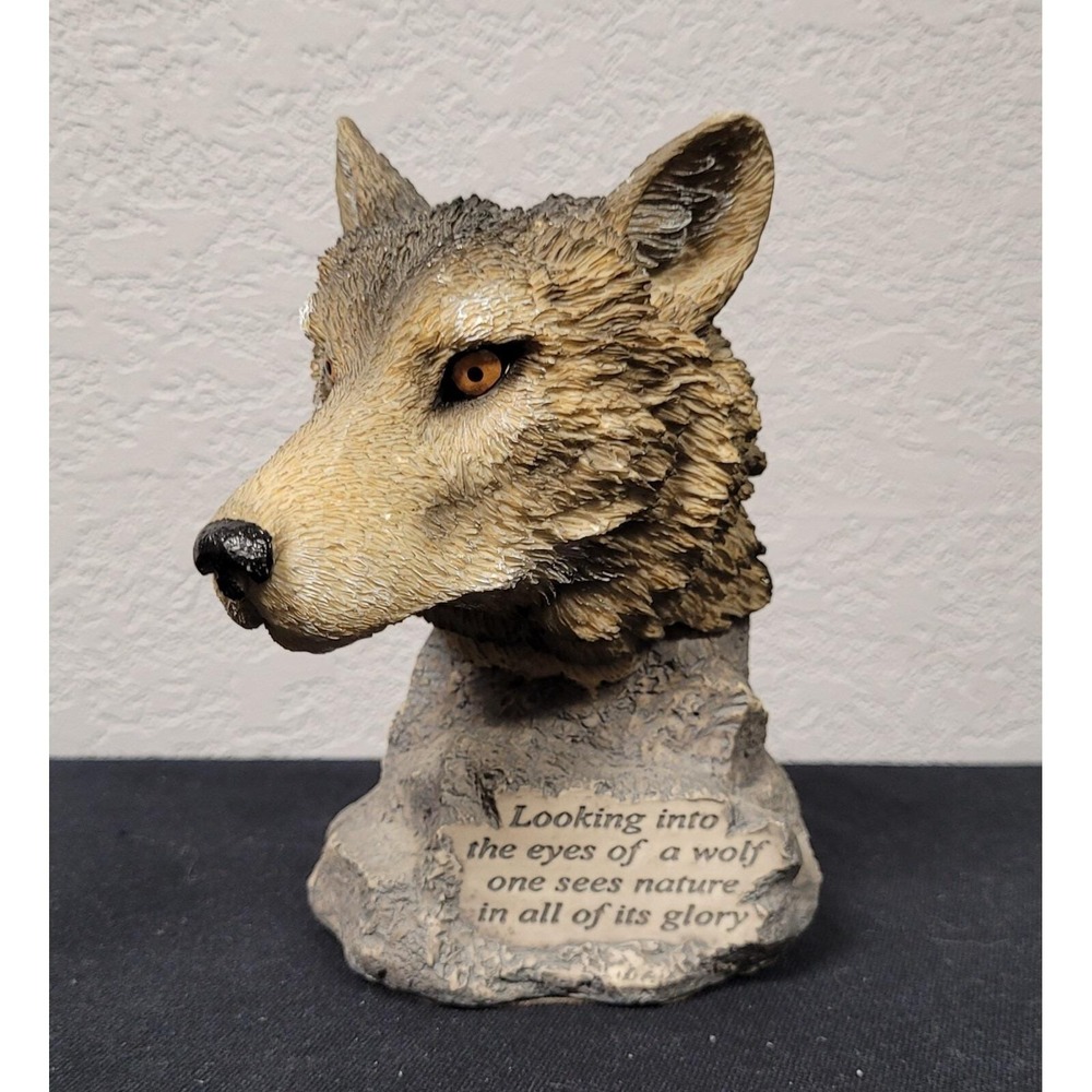 Herco Gift Professional Composite Resin Wolf Statue/Figurine with Wolf Quote